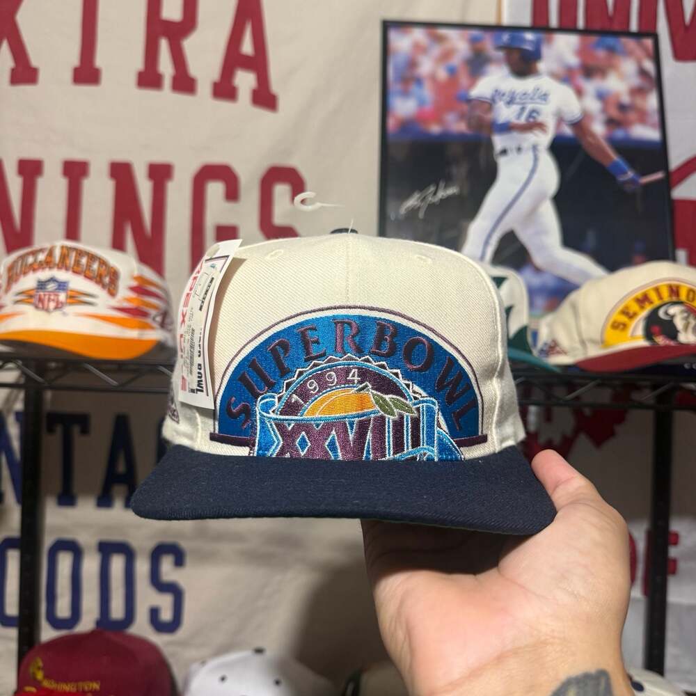 Vintage 1994 Apex One Super Bowl XXVIII Dome Snapback Hat NWT